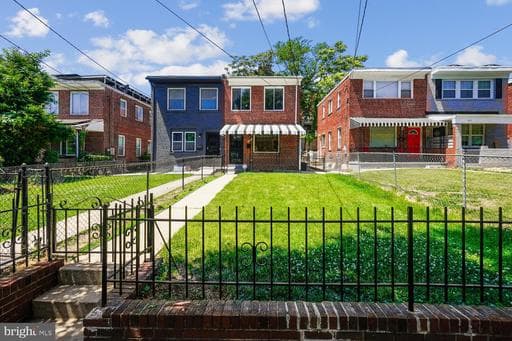 1621 FORT DUPONT STREET