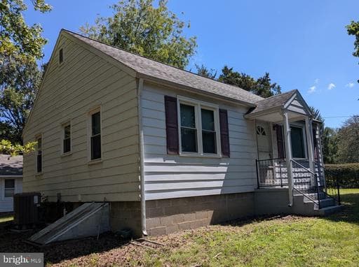 72 HILLCREST LANE - Photo 1