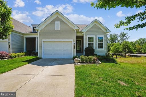 126 LONG POINT DRIVE - Photo 1