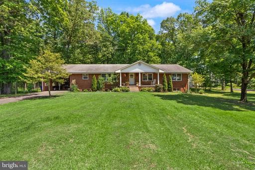 8131 TALL PINES LANE - Photo 1