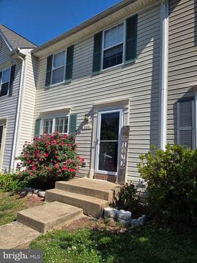 544 HIGHLAND TOWNE LANE - Photo 1
