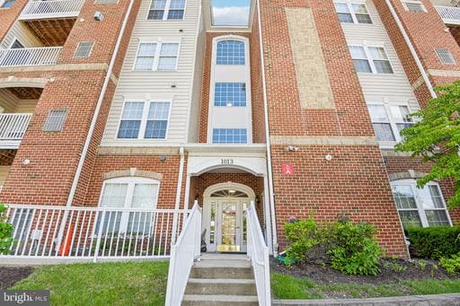 1013 SAMANTHA LANE 401 - Photo 1