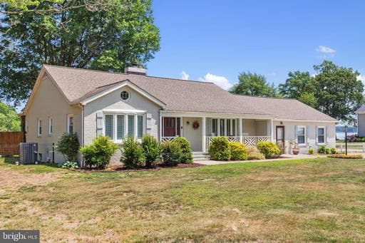6265 TOWNSEND DRIVE - Photo 1