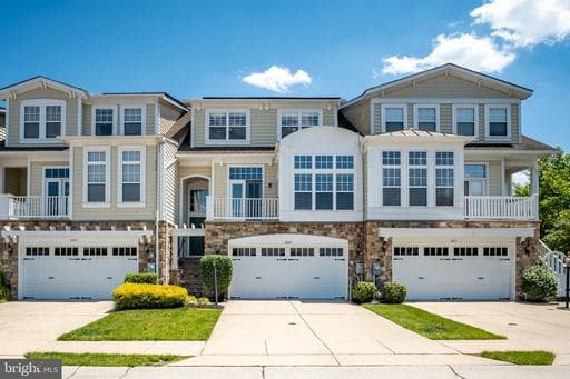8809 Boulder Hill Pl, Laurel, MD 20723-5920, United States - Photo 1