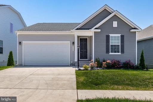 614 CLOVER LANE - Photo 1