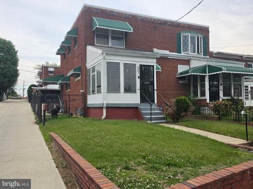 431 KENNEDY STREET - Photo 1