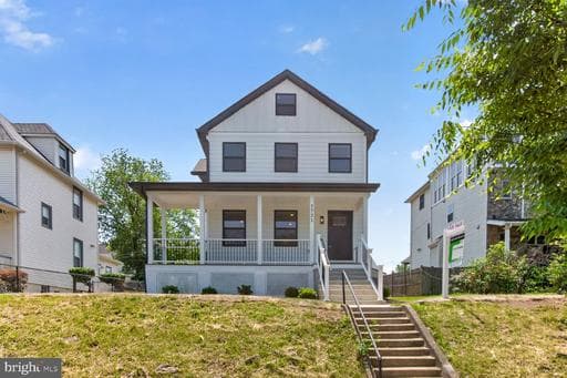 1721 JACKSON STREET - Photo 1