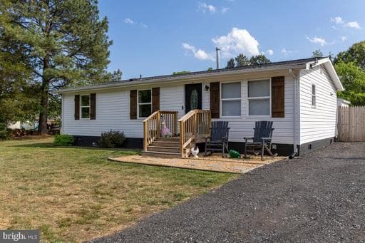 8427 PAMUNKEY ROAD - Photo 1