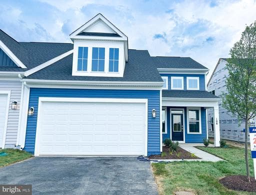 108 ZINNIA LANE