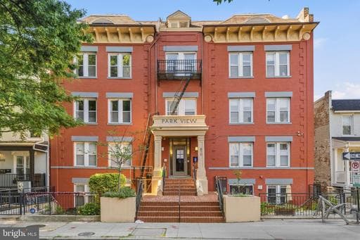 610 IRVING STREET 105 - Photo 1