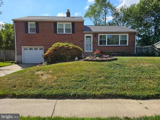 305 ORLEY ROAD - Photo 1