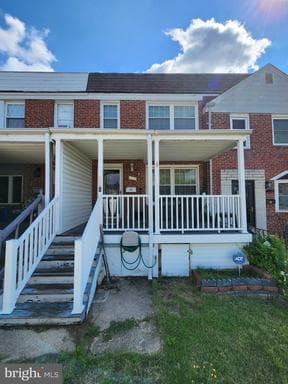 930 DALTON AVENUE - Photo 1