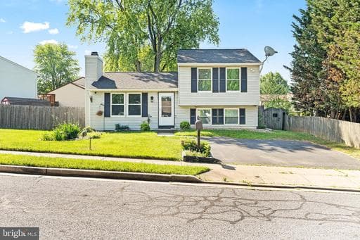 402 CRANBERRY COURT