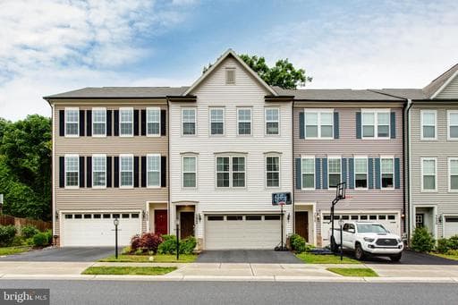5622 SCOTT RIDGE PLACE - Photo 1