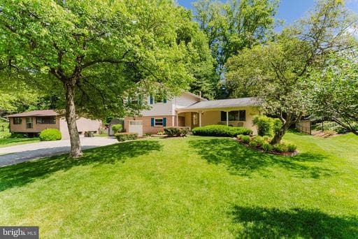 4911 WYCLIFF LANE - Photo 1