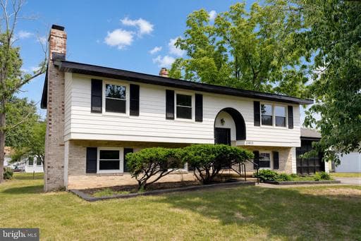 21415 WILLIAMS DRIVE - Photo 1