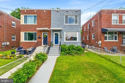 643 JEFFERSON STREET - Photo 1