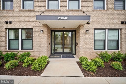 23640 BOLTON CRESCENT TERRACE 403