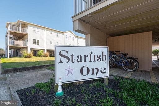11 51ST STREET 203 - Photo 1