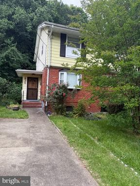 838 BOOKER DRIVE