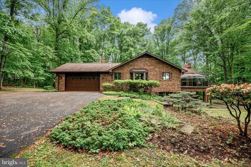 2221 Gold Mine Rd, Brookeville, MD 20833-2232, United States - Photo 1
