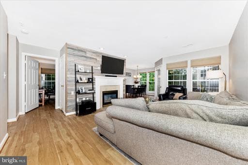 12012 Amber Ridge Cir, Germantown, MD 20876-3913, United States - Photo 1