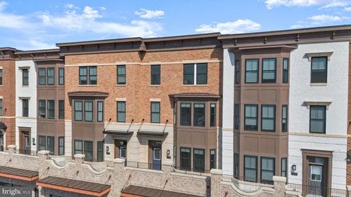 125 MARKET SQUARE 4 - Photo 1