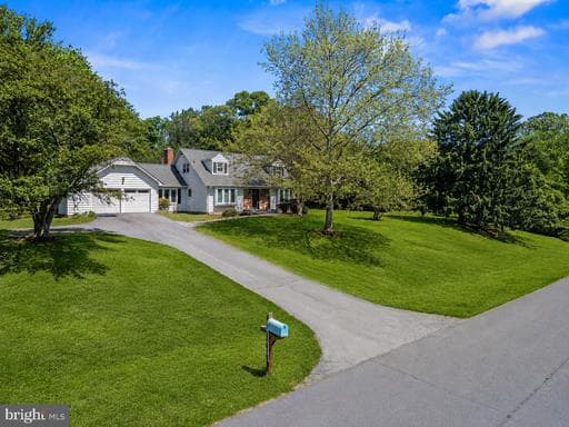 20610 PLUM CREEK COURT - Photo 1