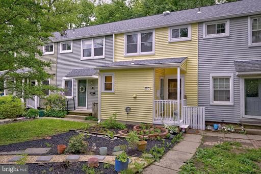 19 HILLSIDE ROAD - Photo 1