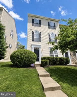 1743 THEALE WAY - Photo 1
