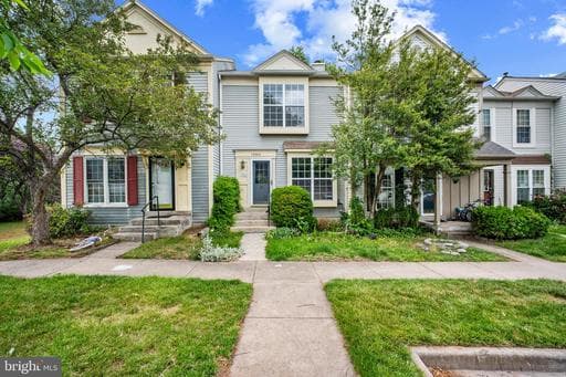 13562 Highland Mews Ct, Herndon, VA 20171-3721, United States - Photo 1
