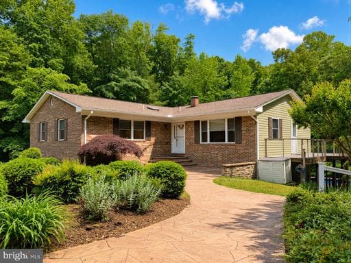 24940 GALLANT MAN DRIVE - Photo 1