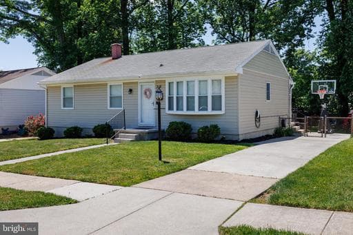 315 OSBORNE AVENUE - Photo 1
