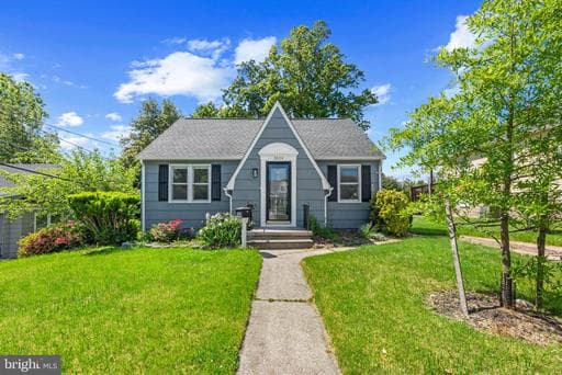 7604 QUEEN ANNE DRIVE - Photo 1