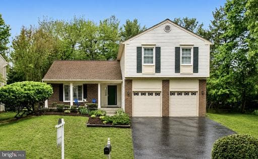 302 Bostwick Ln, Gaithersburg, MD 20878-1930, United States - Photo 1