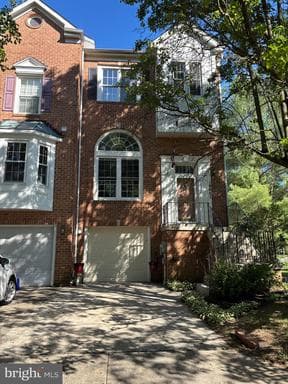 19001 GALLOP DRIVE - Photo 1