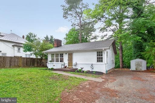 415 S MAIN STREET - Photo 1