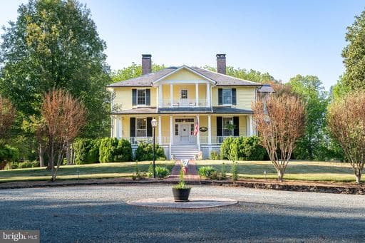 67 THOMAS JEFFERSON PARKWAY - Photo 1
