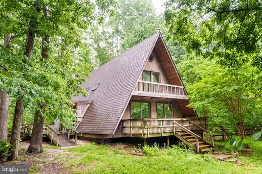 40 CRESTWOOD DRIVE - Photo 1