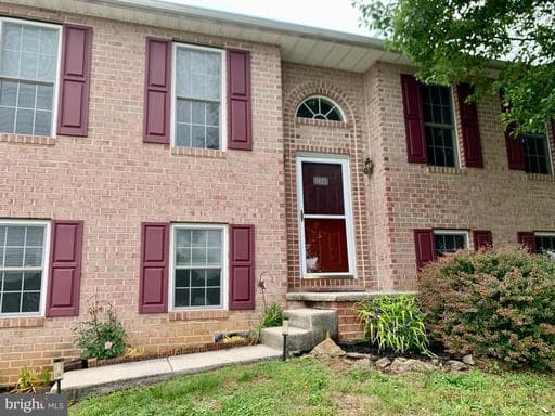 108 GABRIEL COURT - Photo 1