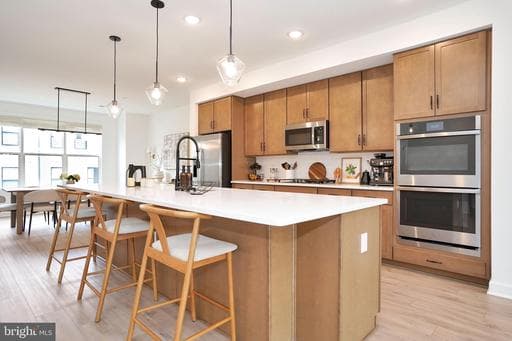 4953 LONGMIRE WAY