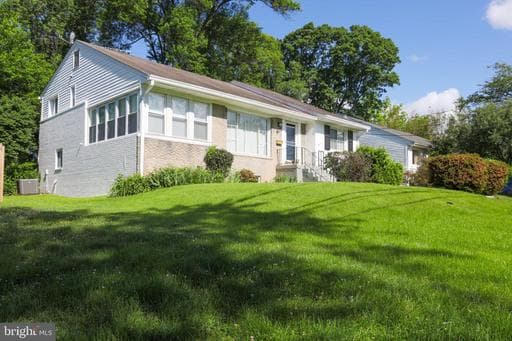 9200 CHANUTE DRIVE - Photo 1