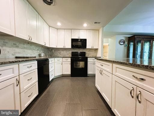 6317 PARK HEIGHTS AVENUE T4 - Photo 1