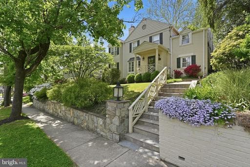 8504 LYNWOOD PLACE - Photo 1