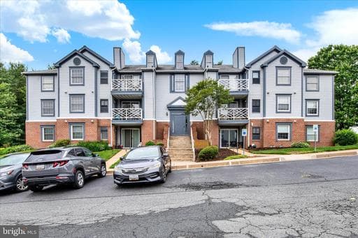 209 OAK LEAF CIRCLE 209-F