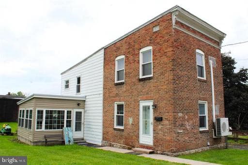 426 CHESTNUT STREET - Photo 1