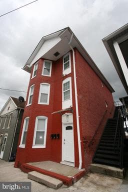 236 GLENN STREET