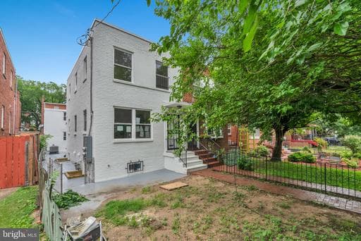 518 OGLETHORPE STREET - Photo 1