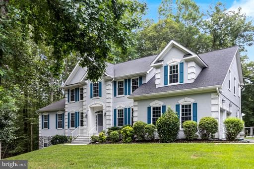 8845 LOCUST GROVE DRIVE - Photo 1