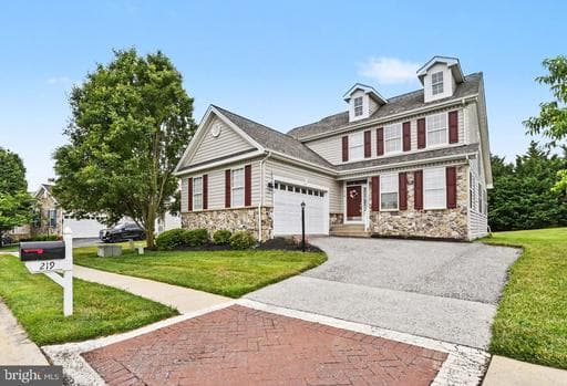 219 THUNDER GULCH CIRCLE - Photo 1